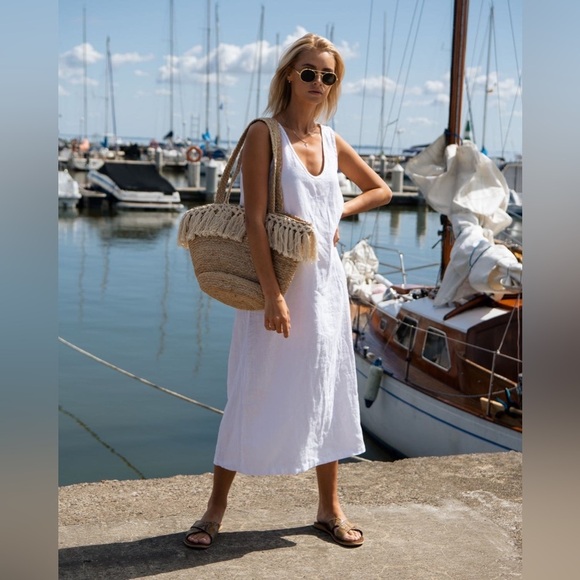 sauths White 100% linen Nida Dress with pockets size Small Coastal Luxury 14 - Picture 1 of 8